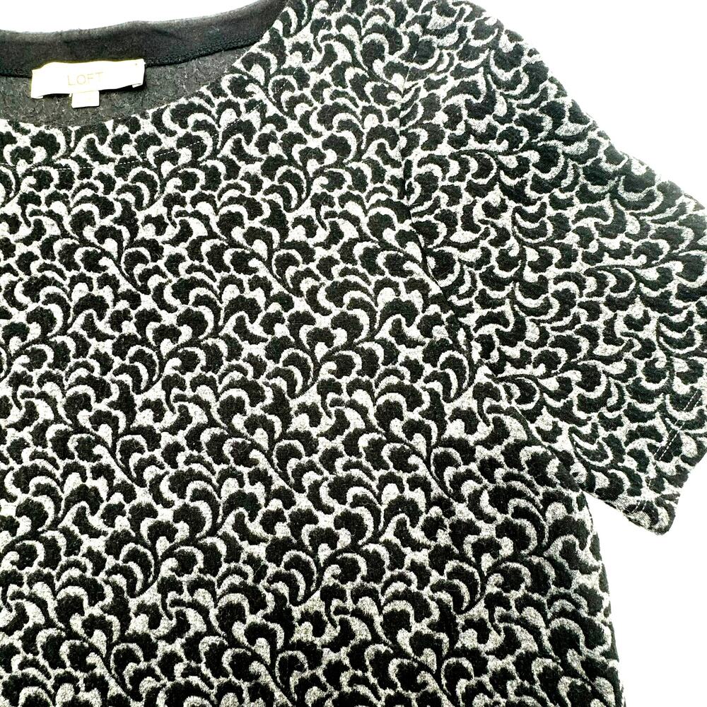 LOFT | Women's Large soft thick Black Gray Short Sleeve Tunic Shirt Floral